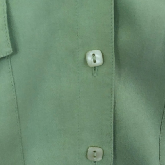 Light chartreuse baby puke green blouse - Picture 7 of 7